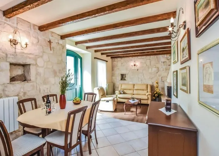 Caelum Villa *